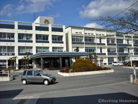 陸前高田市役所（1/4）(2010/03/10)